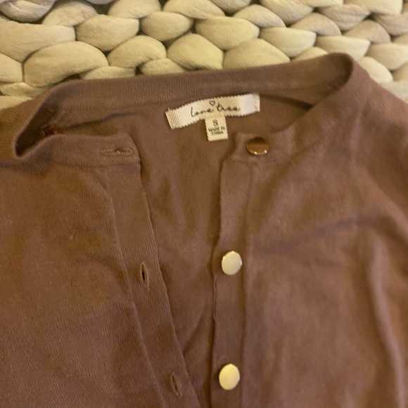 Worn once- forever 21 gold button mauve cardigan - Picture 4 of 4